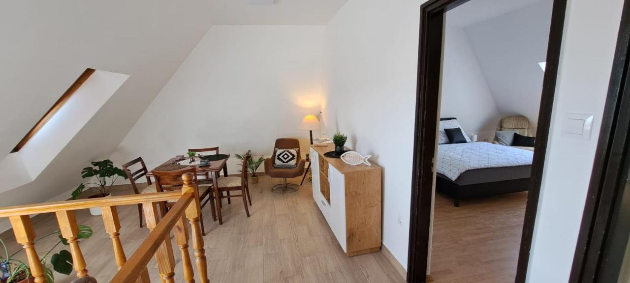 גיינסדיאס Babi Apartmanhaz מראה חיצוני תמונה